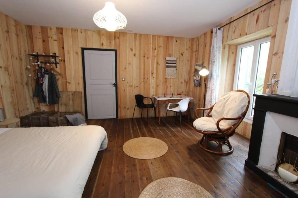 Apartamento Charmant Studio Avec Jardin A La Campagne Sur Le Chemin De Saint Jacques De Compostelle Lauzerte Exterior foto