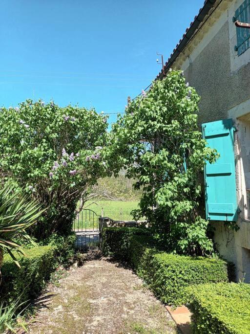 Apartamento Charmant Studio Avec Jardin A La Campagne Sur Le Chemin De Saint Jacques De Compostelle Lauzerte Exterior foto